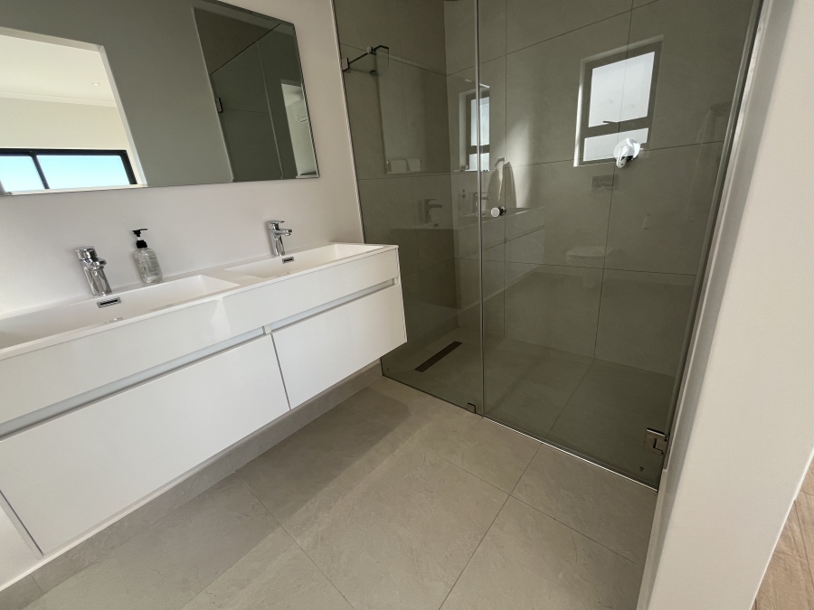 4 Bedroom Property for Sale in Wellington Central Western Cape
